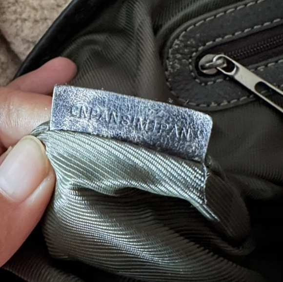 Burberry handbag authentic ❤️ - Picture 9 of 11